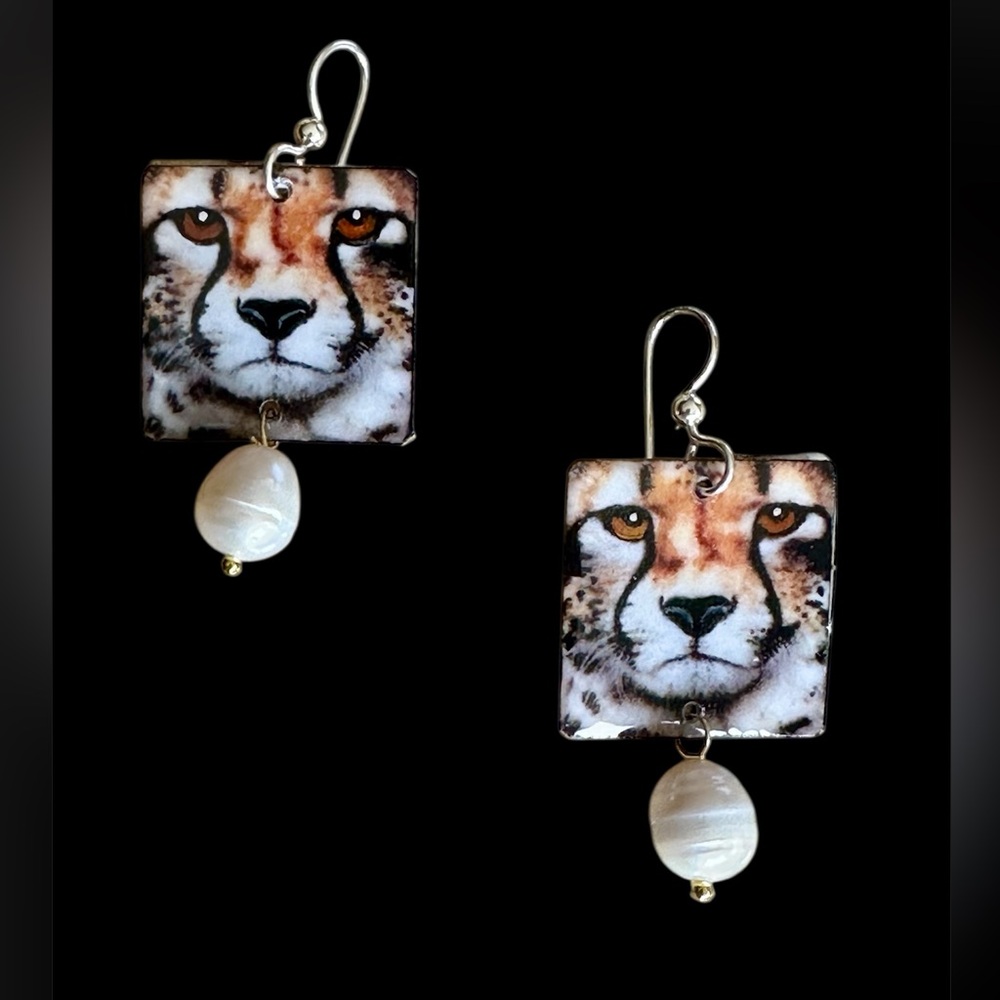 Handpainted African cheetah cat earrings. I use watercolor paper, super light - Picture 3 of 6